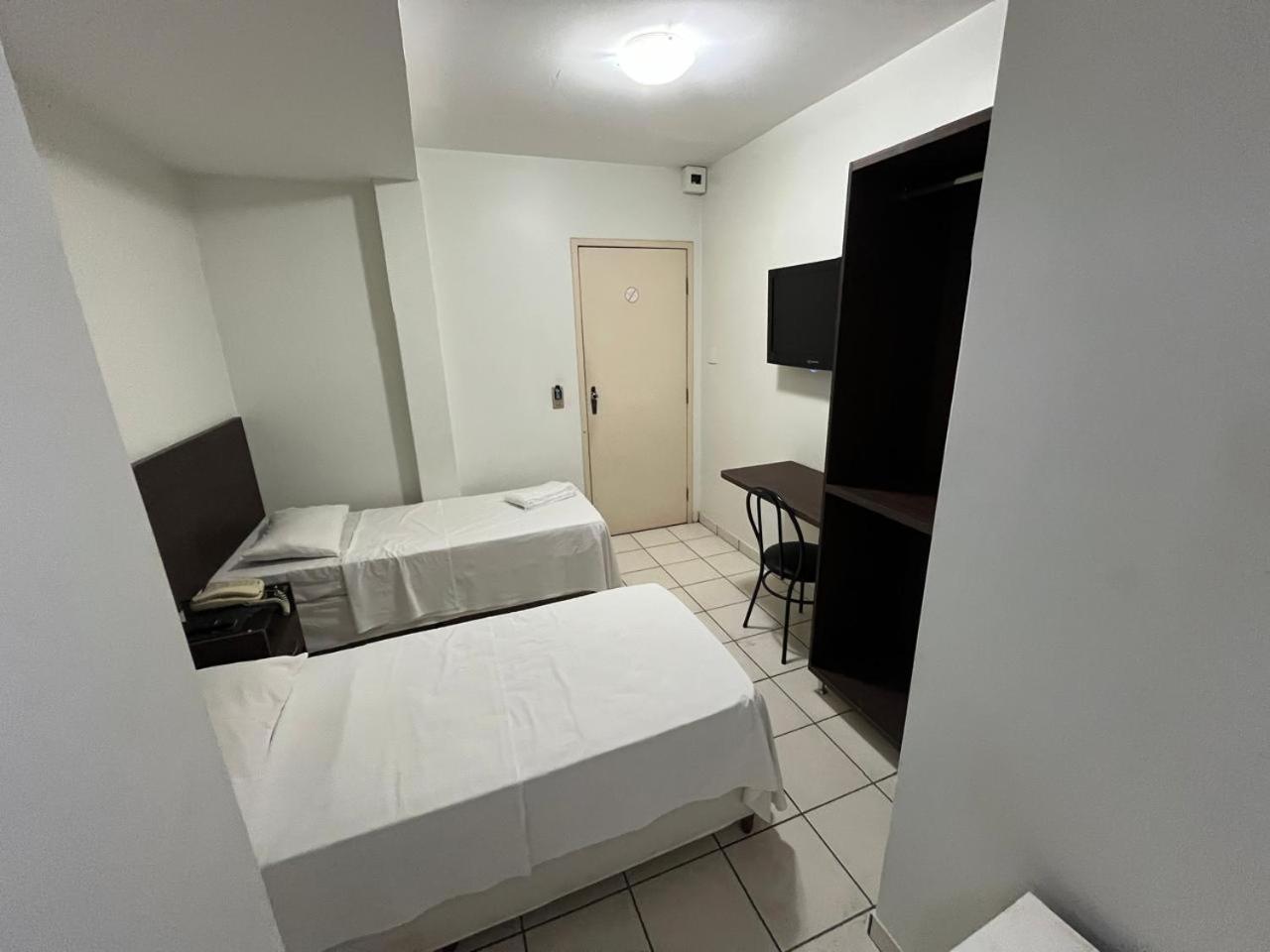 Rametta Hotel Montes Claros Exterior photo